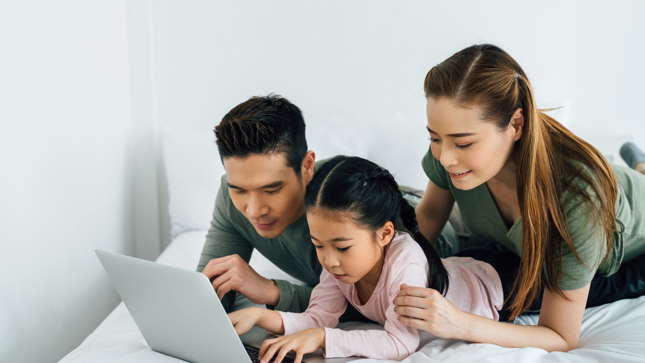 Read more about the article Factors To Consider When Choosing A Virtual School For Your Child